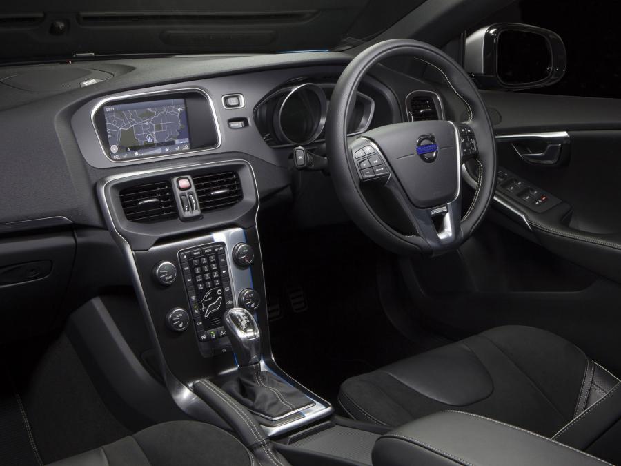  Volvo V40 R-Design T5 2013 года  (AU) (фото 2 из 7)